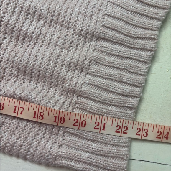 Aerie Size XS Soft Pink Lightweight Loose  Knit Sweater Crew Neck New - Picture 4 of 5